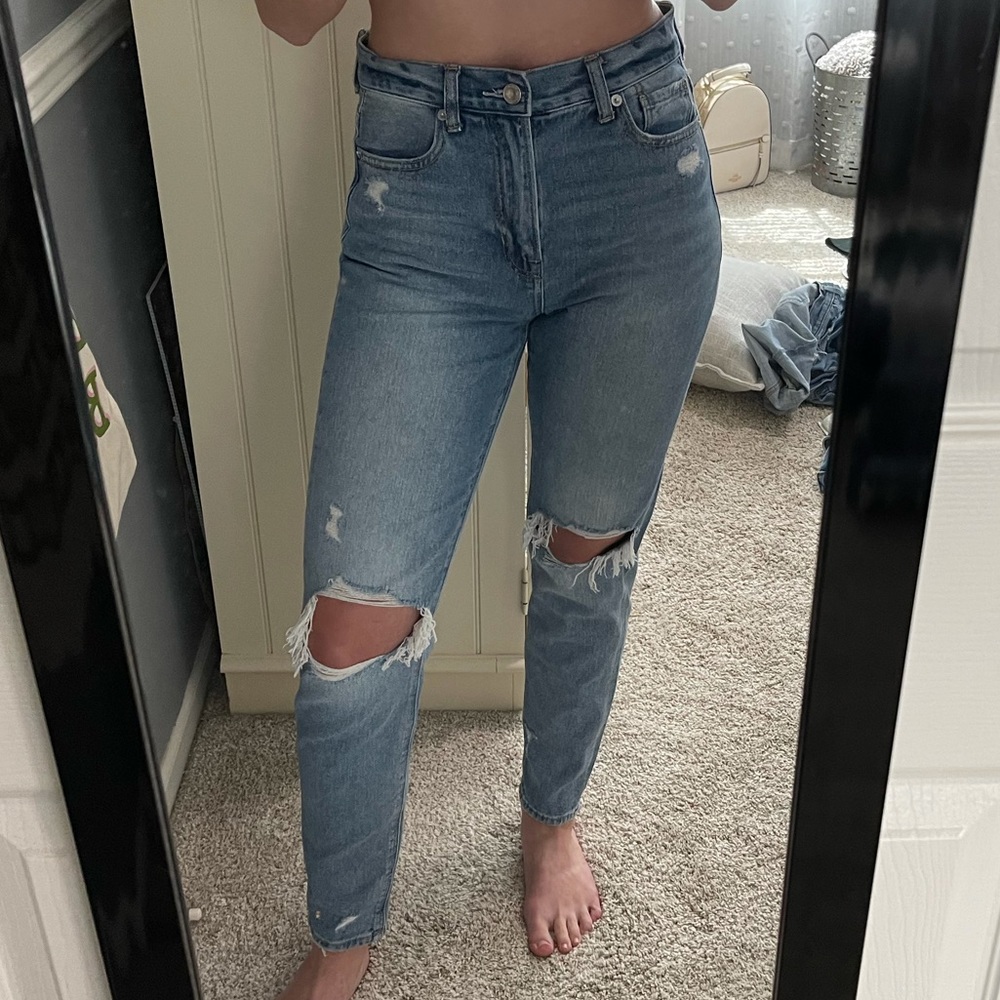 American Eagle Mom Jeans